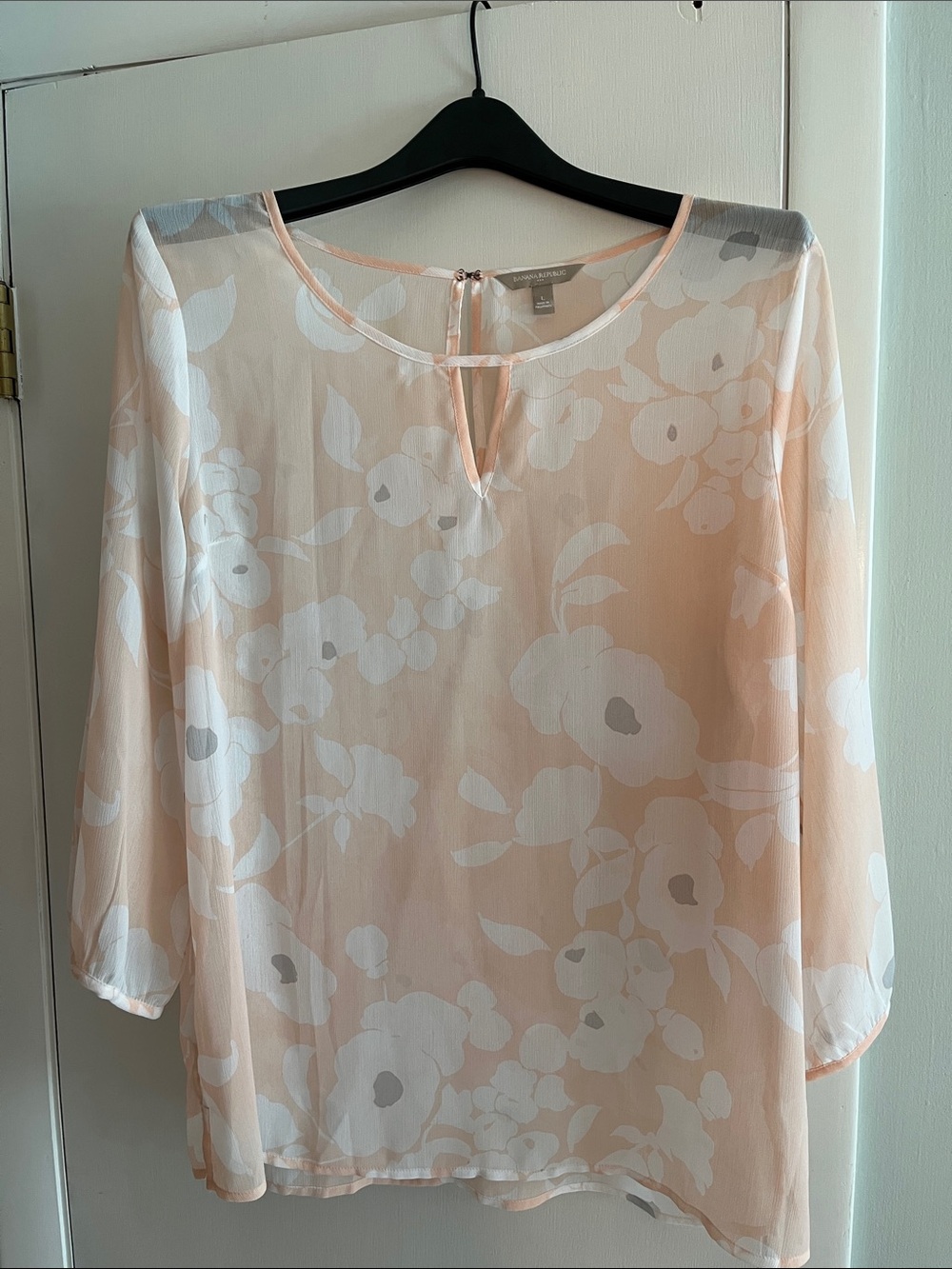 Banana Republic Peach and White Floral Blouse